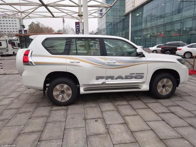 豐田普拉多（霸道）