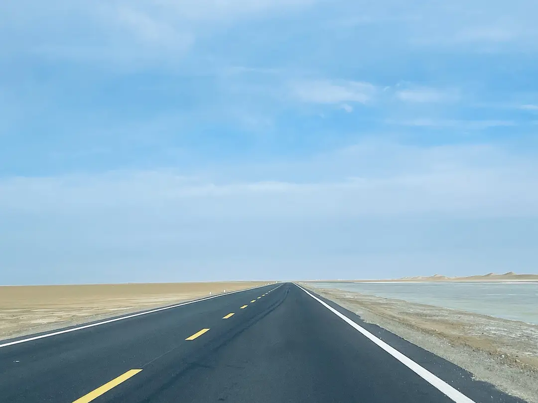 敦煌租車自駕游租車時(shí)應(yīng)當(dāng)心這些隱形收費(fèi)