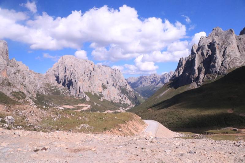 推薦一位非?？孔V的甘肅包車師傅