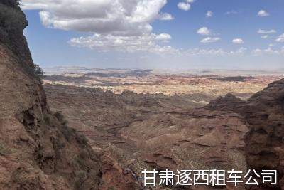 我們5個人從上海出發(fā)，想包輛SUV走青甘大環(huán)線，大概多少錢？  