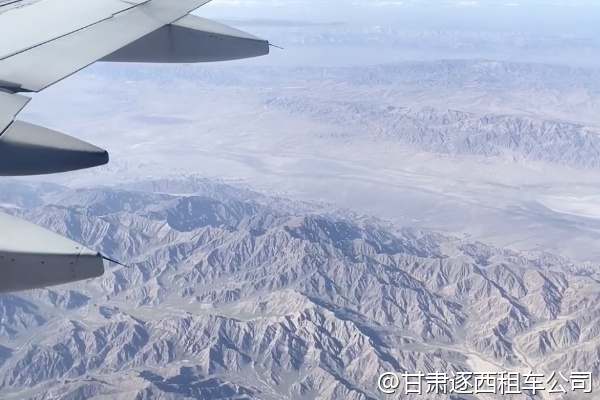 甘肅有哪些必吃的本地美食？包車司機能帶我們?nèi)サ氐啦宛^嗎？  