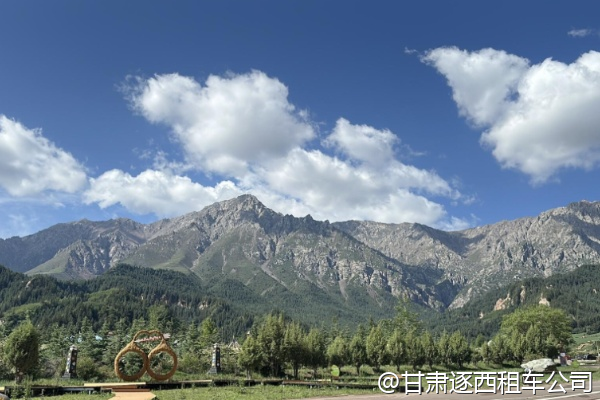 從蘭州包車到松鳴巖，路況怎么樣？  